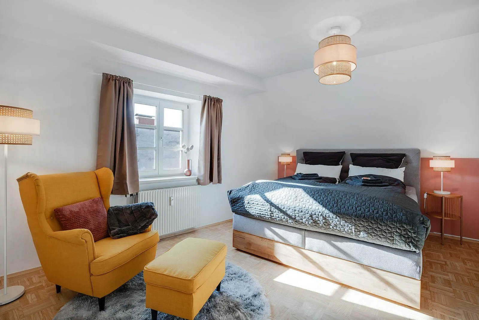 Cozy and Calm — design apartment by HERO HOMES at Jakominiplatz in Graz